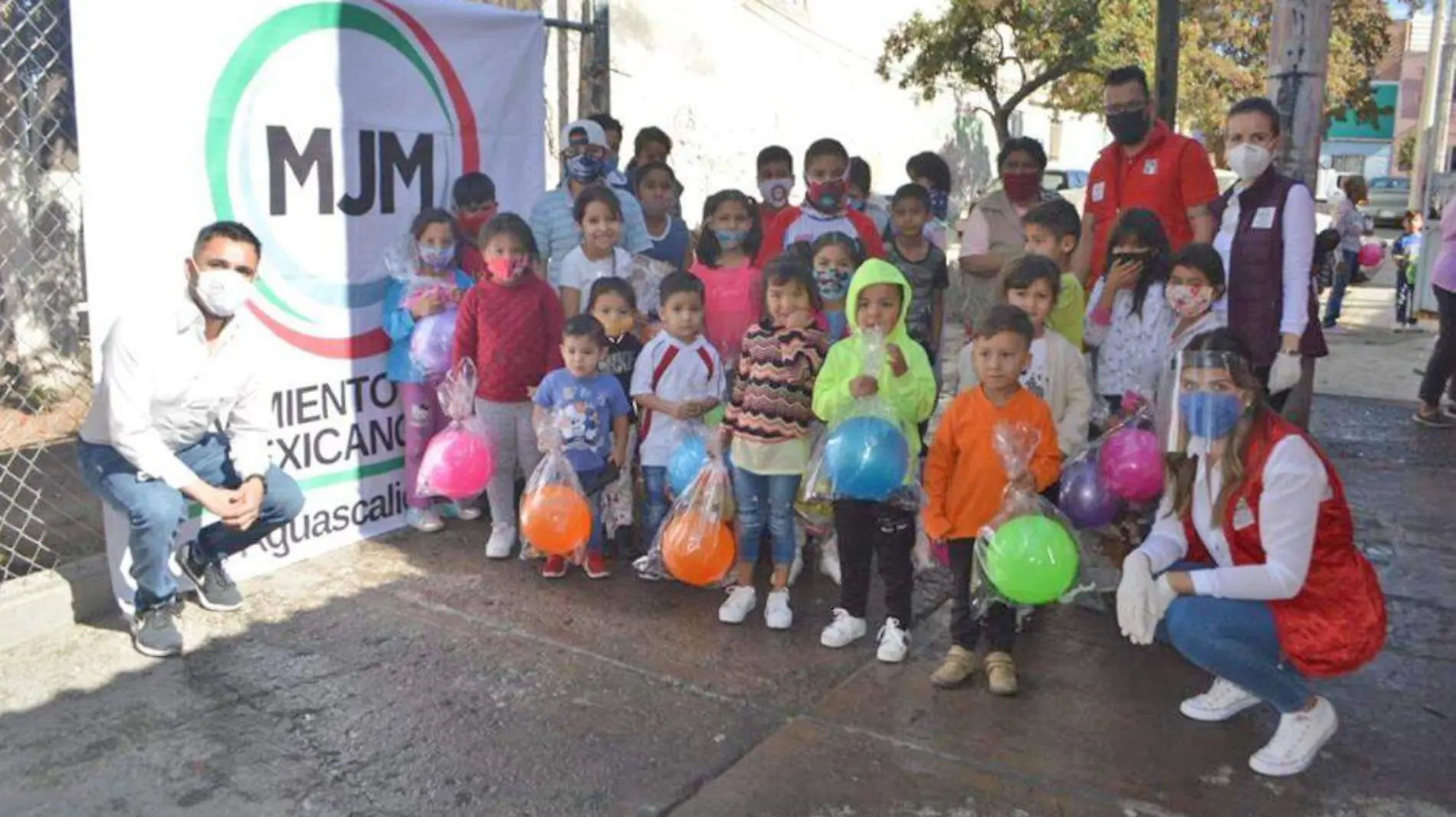 donaciones juguetes PRI